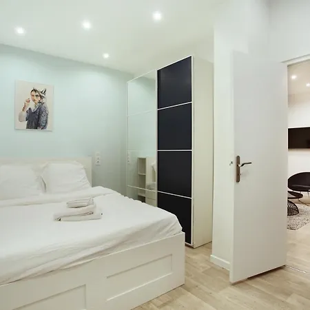 Apartment Rent A - Charon