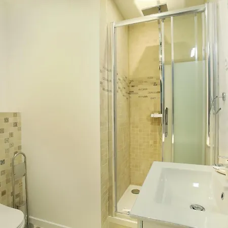 Rent A - Charon Apartment Paris