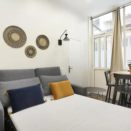Rent A - Charon Apartment Paris