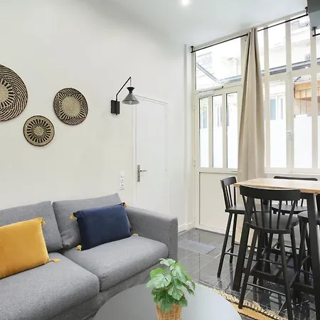 Apartment Rent A - Charon *