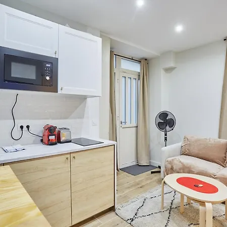 Apartment Rent A - Charon *