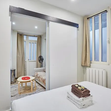 Rent A - Charon Apartment