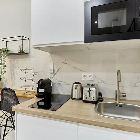 Apartment Rent A - Charon