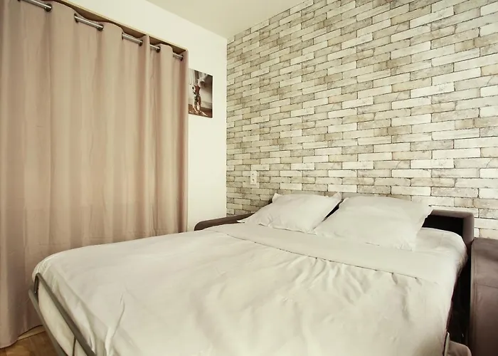 Rent A - Charon Apartament *