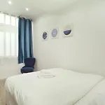Rent A - Charon Apartamento